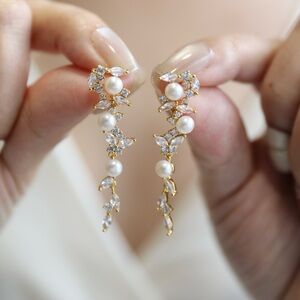 Elegant Gold and Pearl Drop Earrings